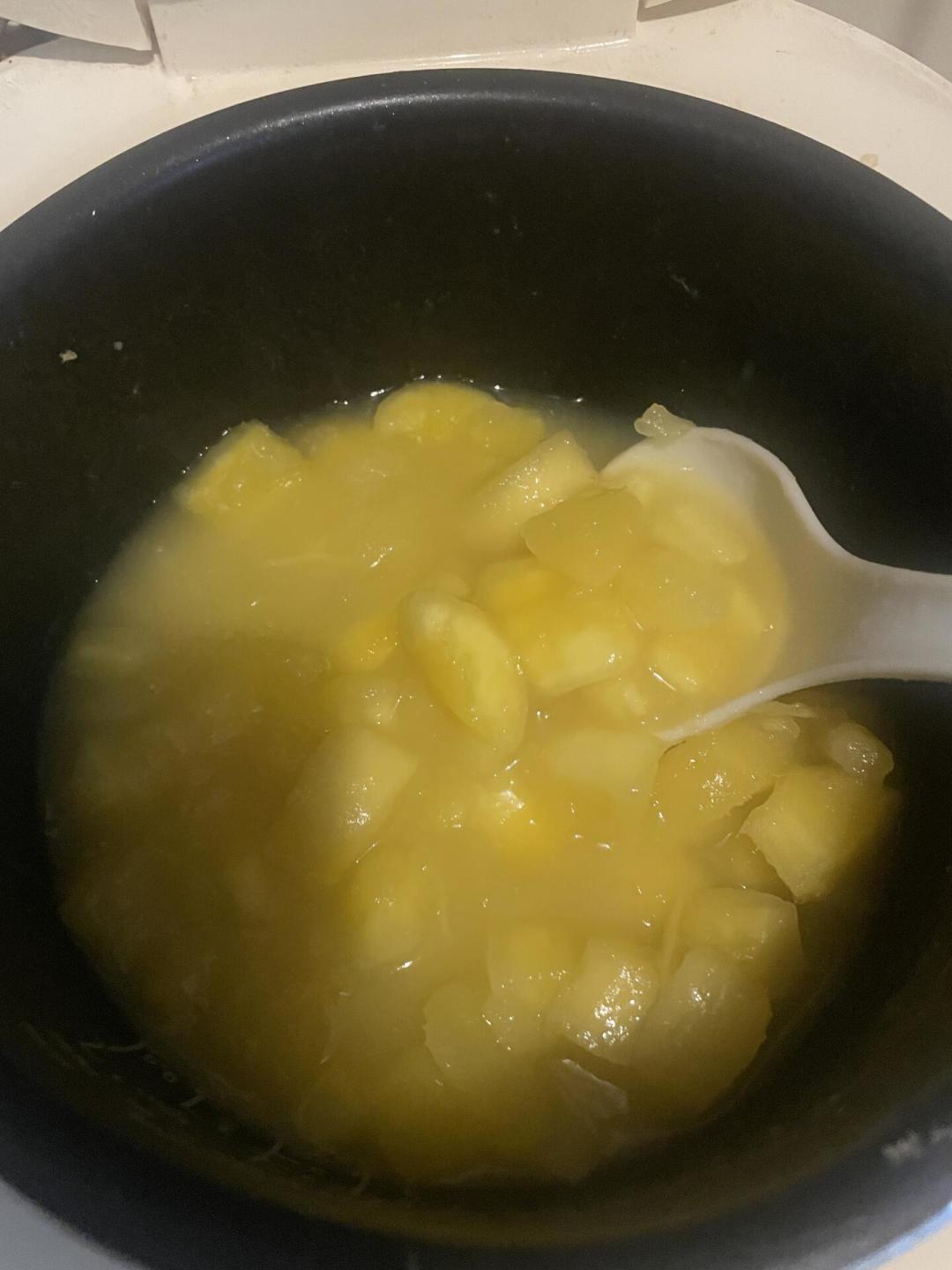 木薯糖水火遍全网，但别急着自制：动手前该知道的挑选、脱毒和价格账