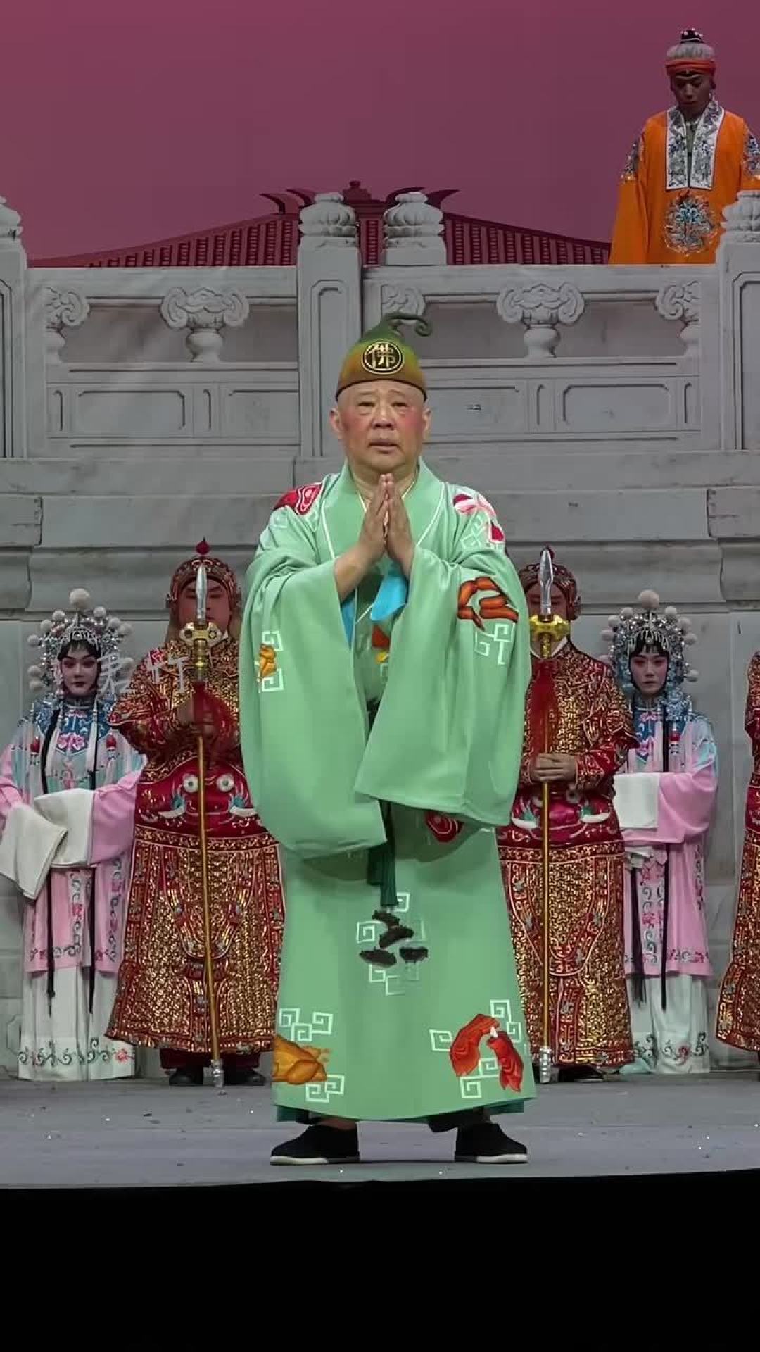 三地取消,退票方式还不一样:西安要自己申请,烟台、哈尔滨自动退,别干等