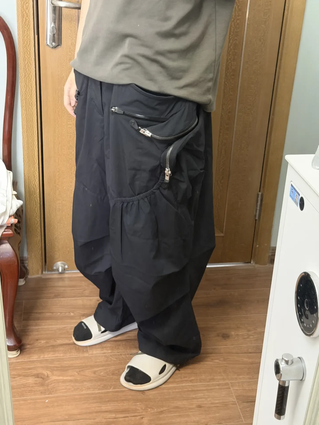 机能风主场季到了：ACRONYM新款再刷屏，但初秋下单前先看这3个坑