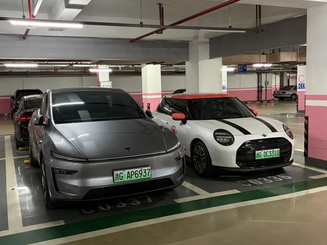 “驾驶乐趣”是消费主义洗脑?有人纠结亚洲龙和330li,有人放话20万以下没乐趣——翻完多平台几百条评论我搞懂了