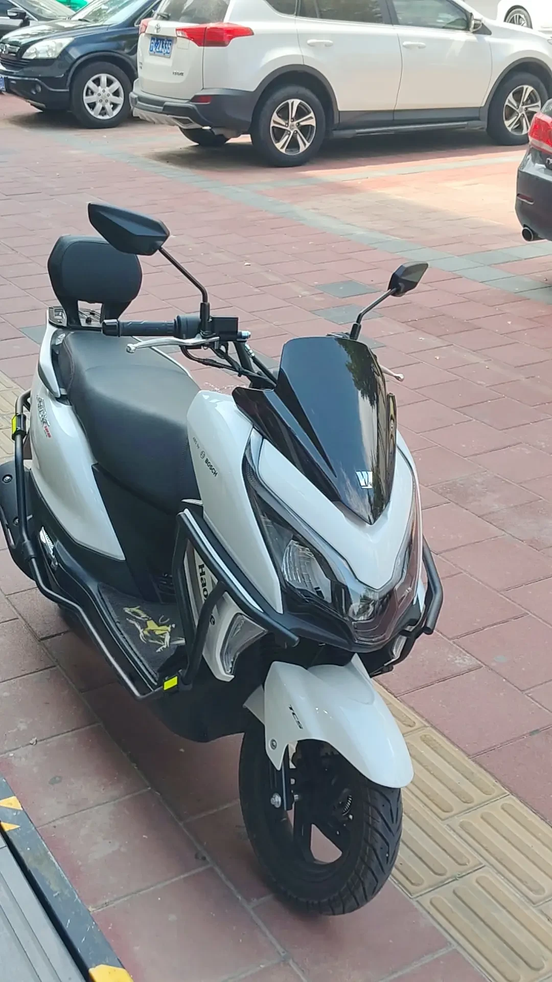 8680到11380,三台车三个价:扒完近一个月全网真实行情,一次算清谁该买新、谁该买旧、谁该等
