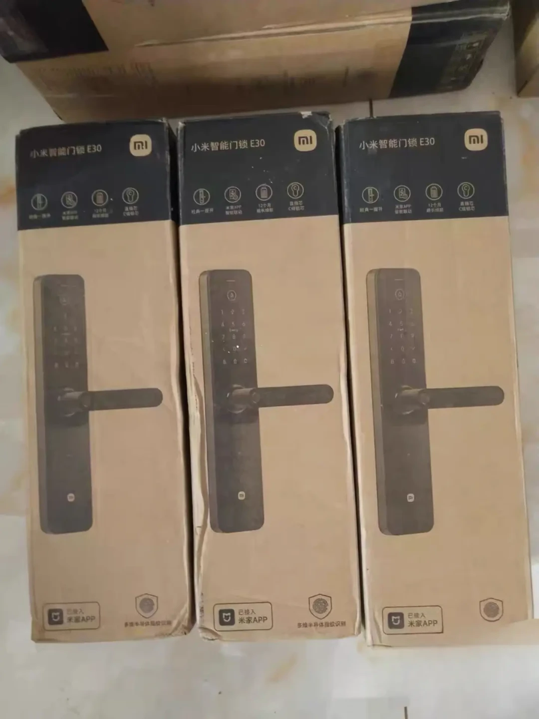 一张照片刷开智能门锁?把小米门锁挨个对照新国标和消协报告,结论没那么吓人