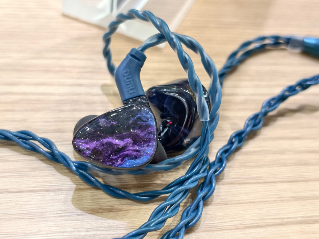 深圳音频展第二天:核对微博小红书B站现场一耳朵听感,299元卷疯、DT11下月上市、水两万还得算耳放账