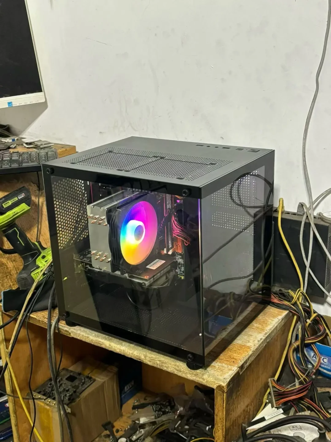 魔改主机里最贵的不再是CPU：内存涨价潮下，X99、MoDT、常规D4三条路怎么选