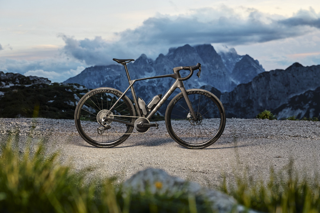 崔克碳车跌进万元档:Emonda SL4从17800降到9800,这波清仓底抄不抄