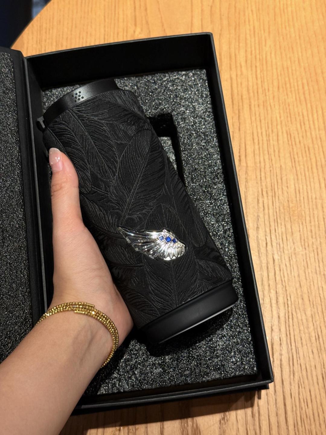 ZIPPO不只卖打火机了:剃须刀、保温杯、香薰全上架,哪些值得买、哪些只是蹭牌子