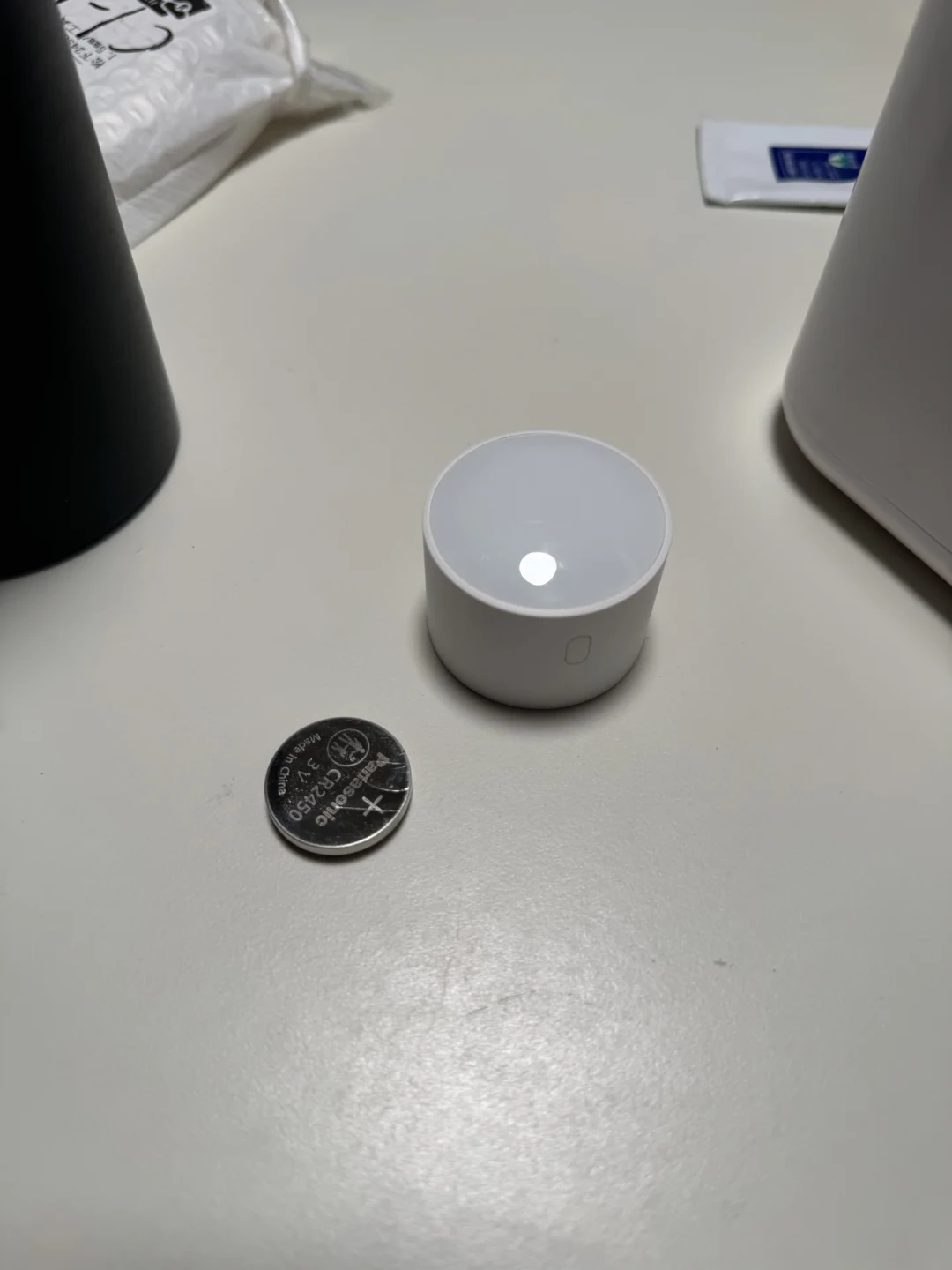 蹲坑蹲到一半灯灭了,半夜没人灯自己亮:翻完全网翻车帖,人在传感器多数是买错类型、装错地方