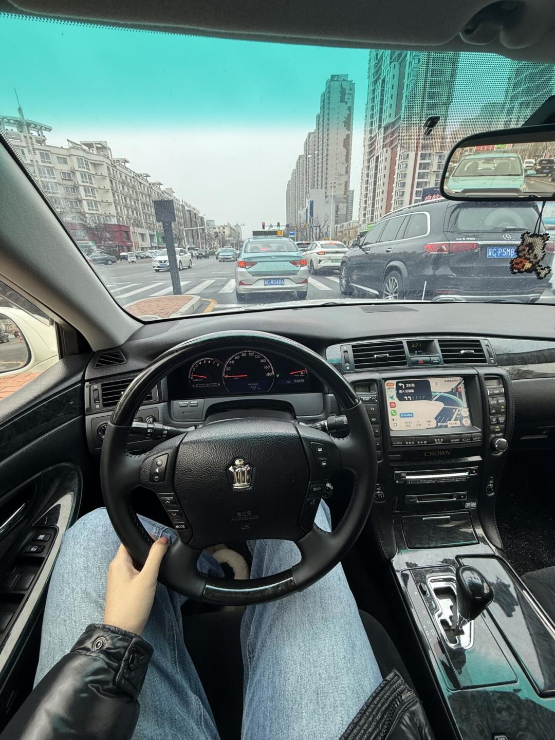 12代皇冠已跌进3万区间,但3万真买不到一台:2026年入手成本账,付定金前读完