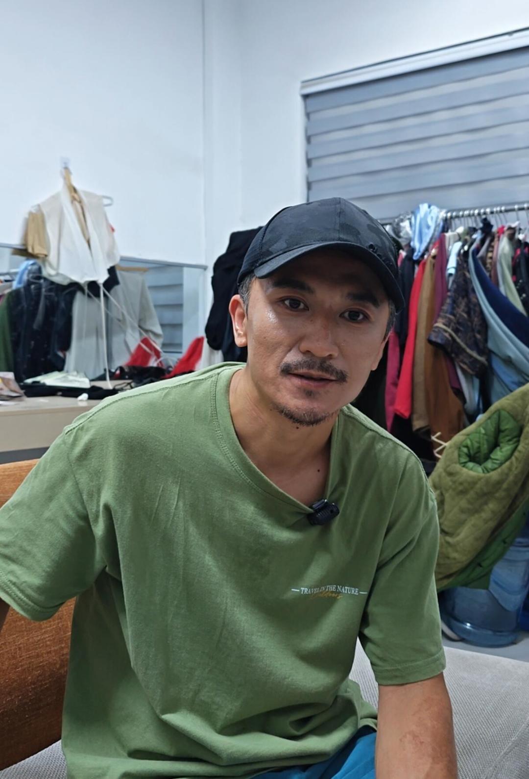 陈明在万岁山当“林冲”满一周:专程去偶遇值不值?