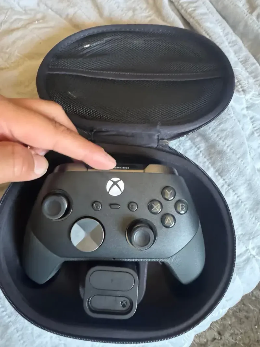 Xbox精英3原型泄露、信息几乎全暴露:被精英2伤过的人,等、买、换三条路