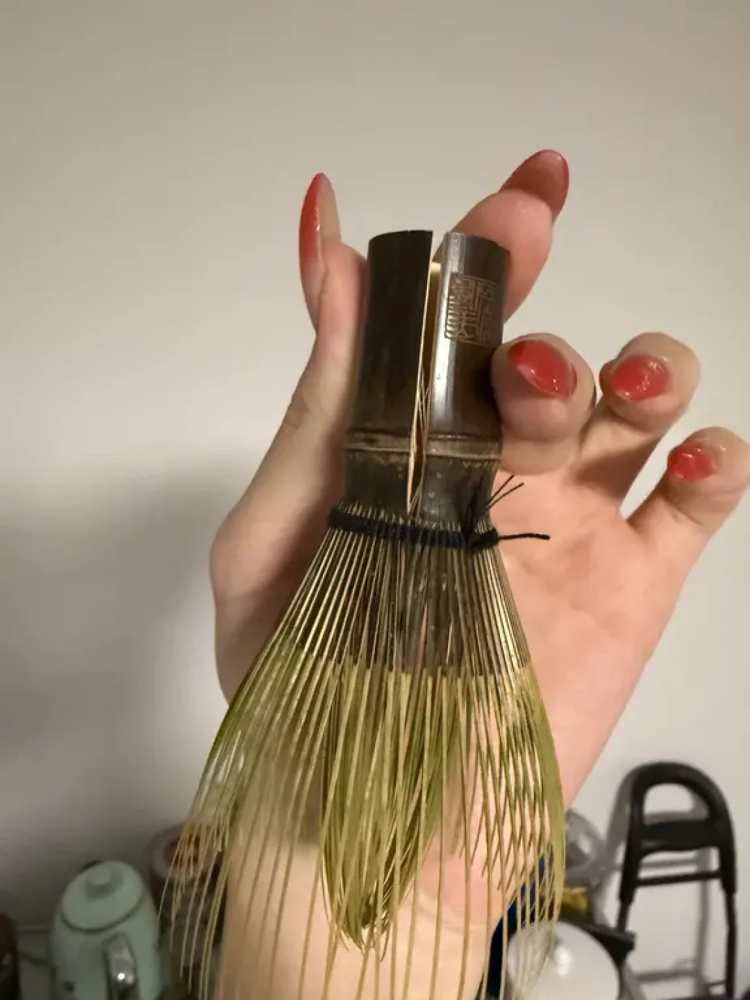 十块钱搅拌器不输一百块的茶筅?对完40多篇点茶热帖,这笔钱有3档花法和5条红线