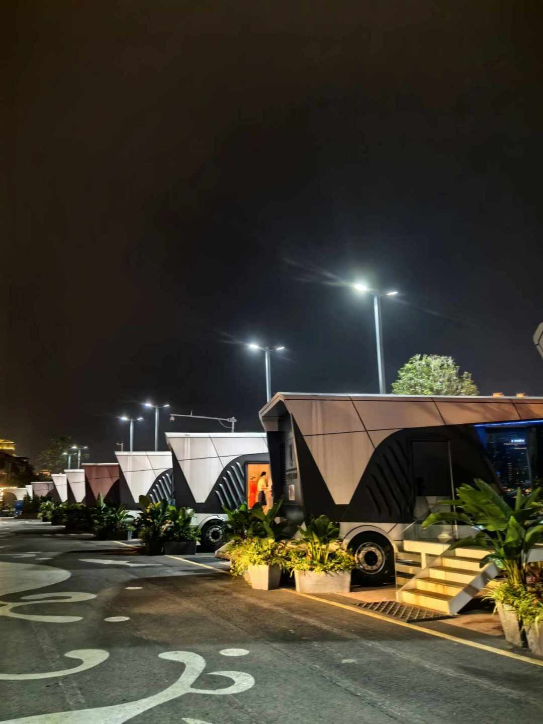 床车过夜停哪儿?翻了几十条实测帖,这份驻车梯队和防赶规矩请收好