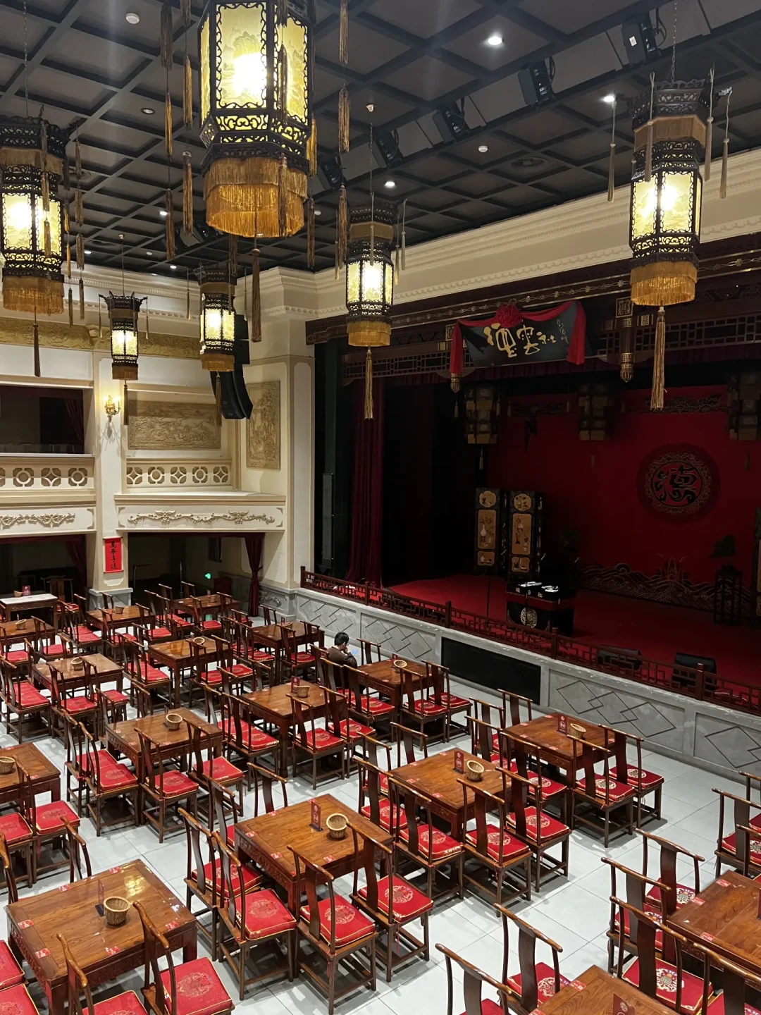 下半年看德云社的四种方式：从1580元的三十周年专场到160元的小剧场
