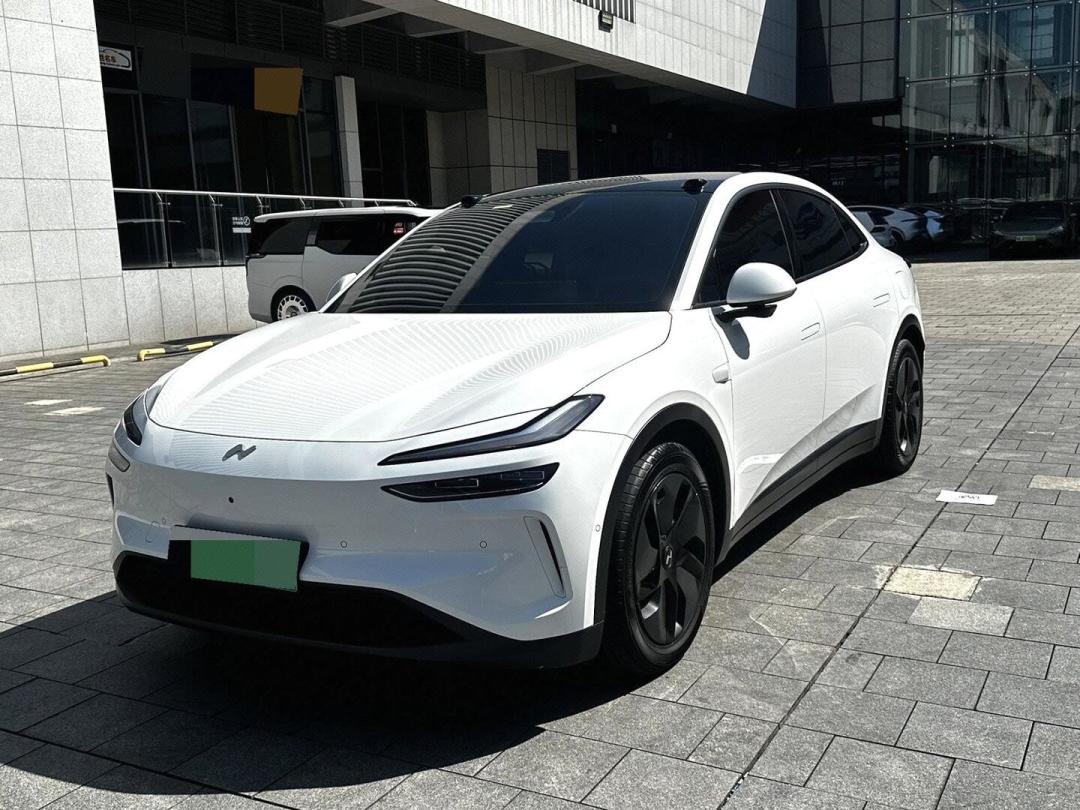 14.8万买到一年车龄的乐道L90,保值率却还是第一?翻遍全网二手挂牌,我发现两个数字都是真的