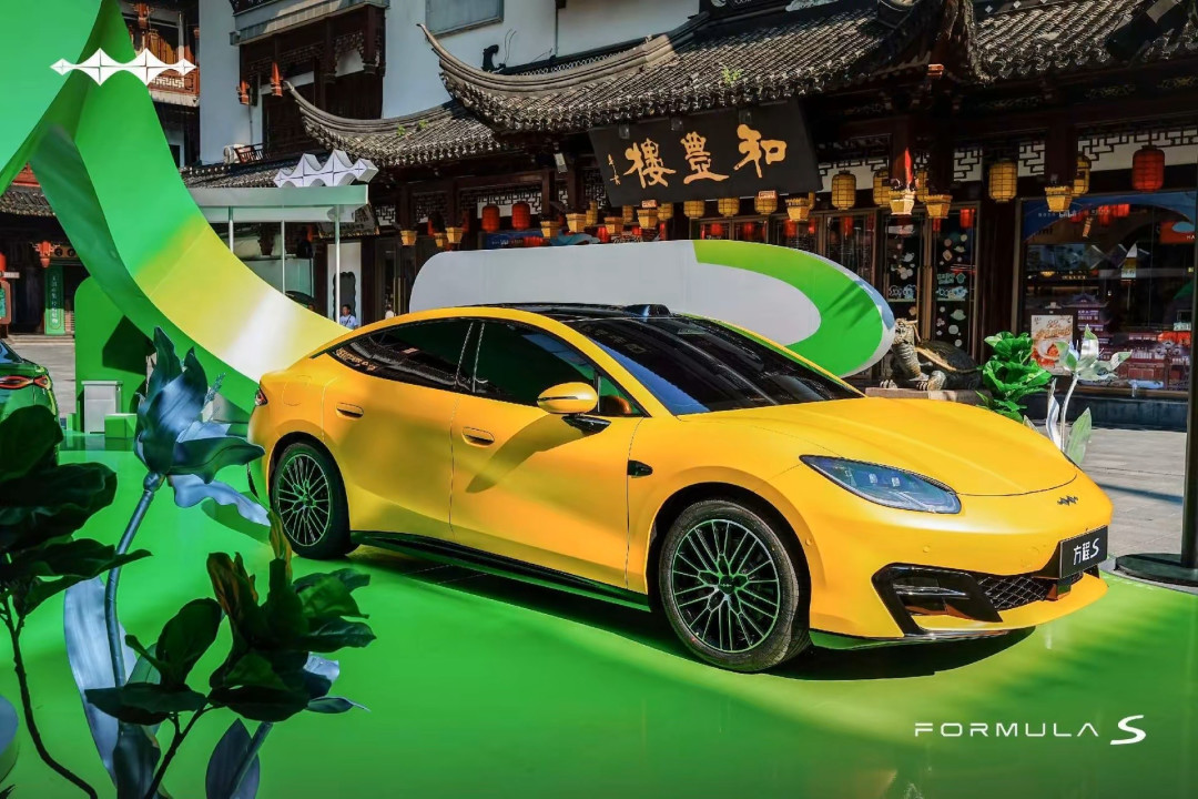 周末被方程豹三周年刷屏?筛掉4S店话术后,这六条信息才真正和你有关