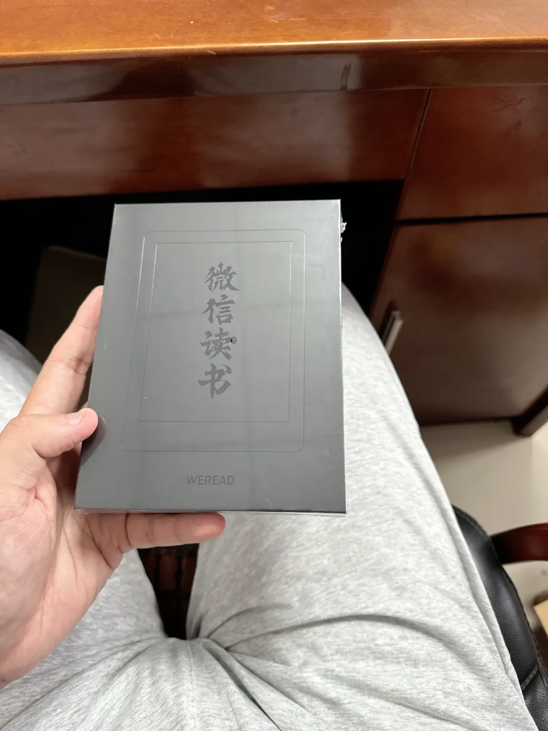 吃灰的Kindle复活能读微信读书了：0元越狱到999元官方，墨水屏四条路怎么选