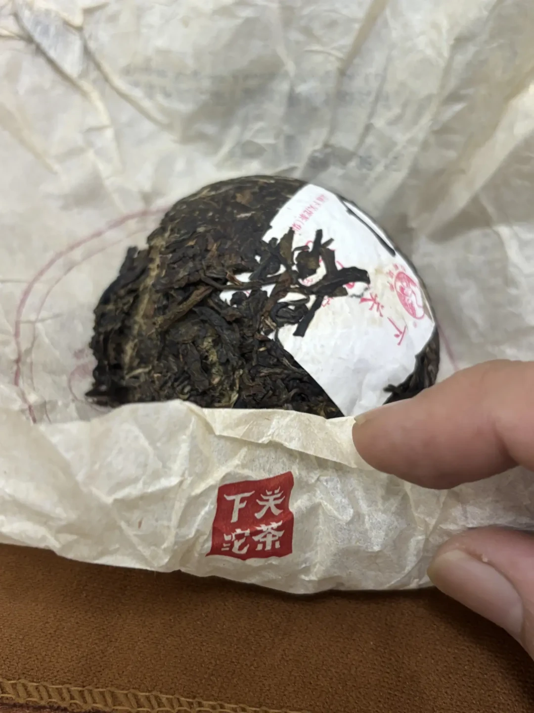 普洱茶里争议最大的一股烟味:下关沱茶的烟香,真的“存一存就没了”?