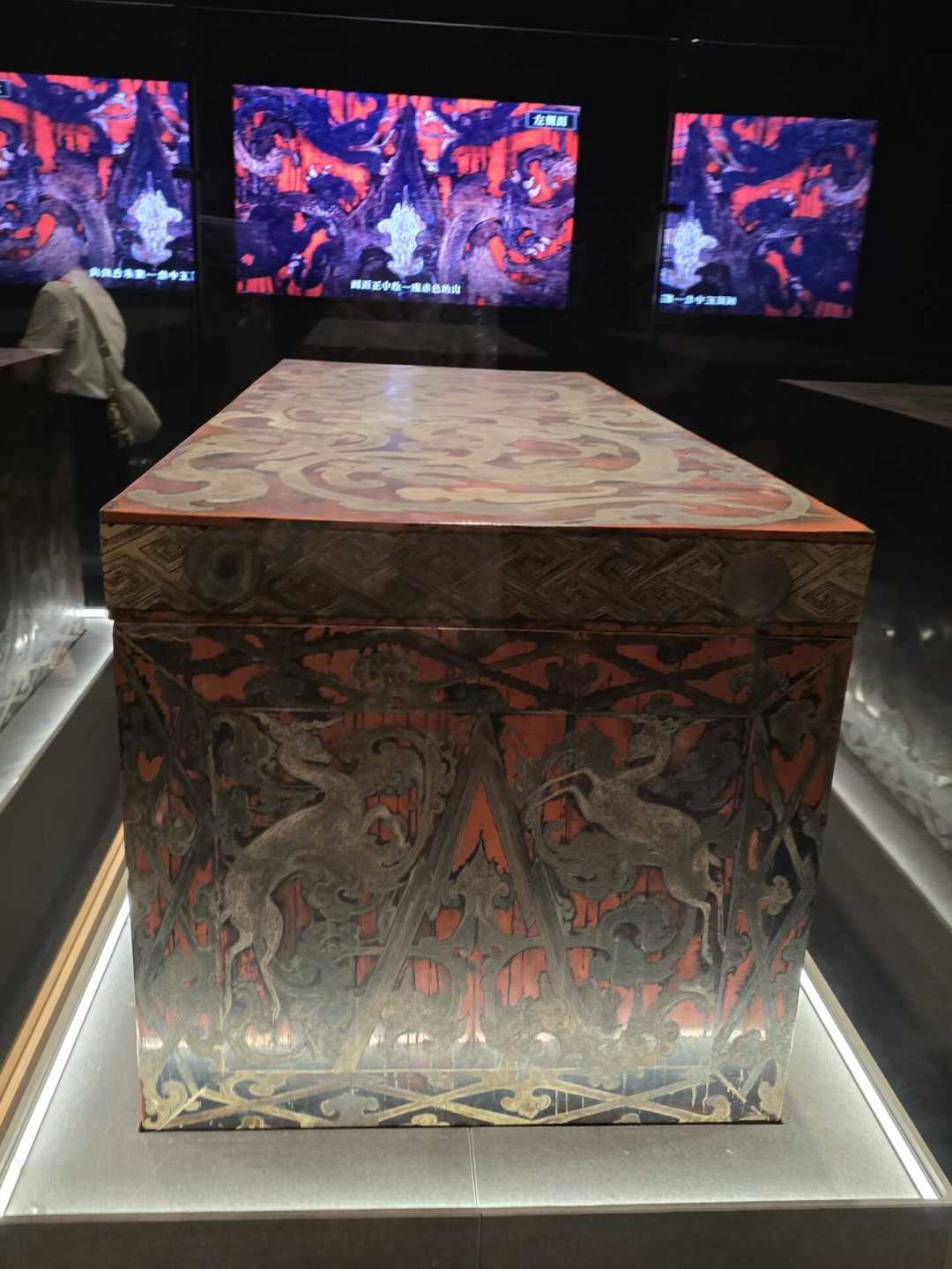 马王堆一号墓T形帛画离沪、三号墓帛画18日接棒:「千金之家」下半场怎么看、值不值、错过补什么