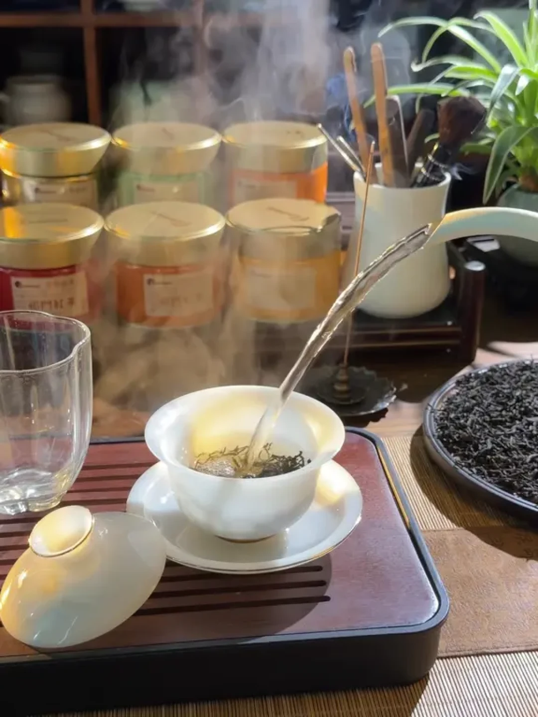 “祁门香”到底是一种什么味?拆成三层香你就懂了:祥源的茶里,只有工夫茶这条线扛着它