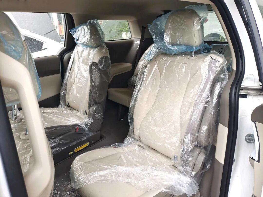 起亚嘉华指导价27.09万,现在裸车16万出头:冷门嘉华又被讨论,这漏值不值得捡