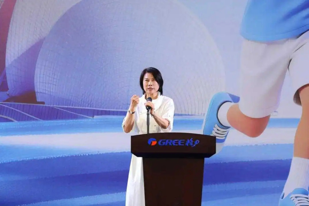 营收连跌两年,还敢招6514名应届生:董明珠的底气,藏在格力另一本账里