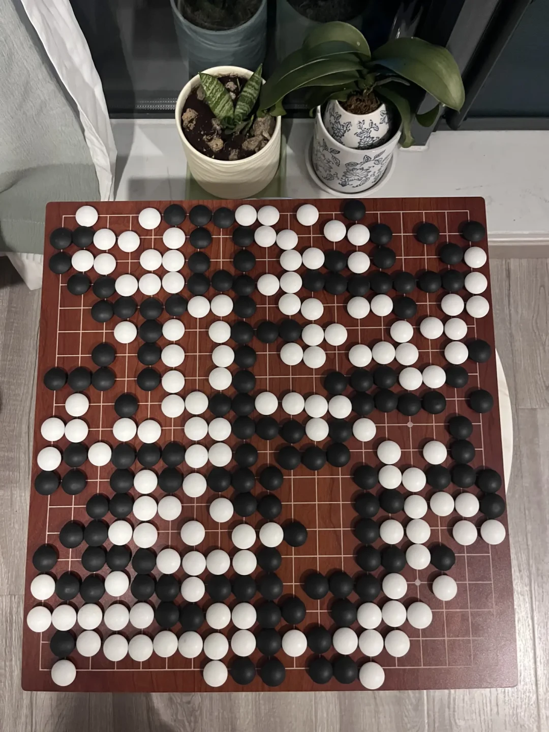 整个围棋圈都在挑战珍珑棋局：核对完原著、规则和电视剧棋谱，我发现金庸考的从来不是围棋