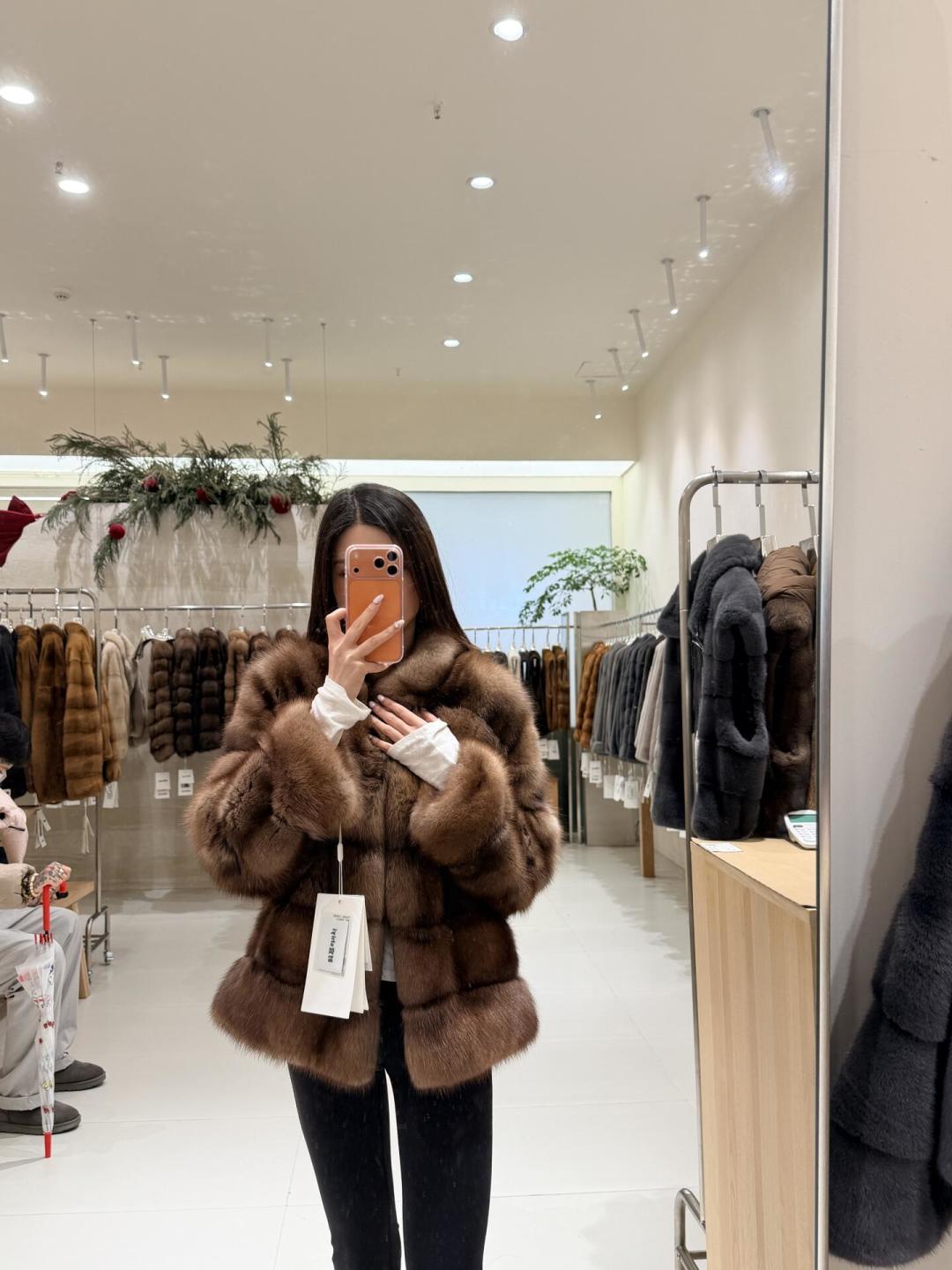 去年同款2000,今年卖3900:貂价暴涨的这一年,反季买貂还能捡漏吗,先把这笔账算清
