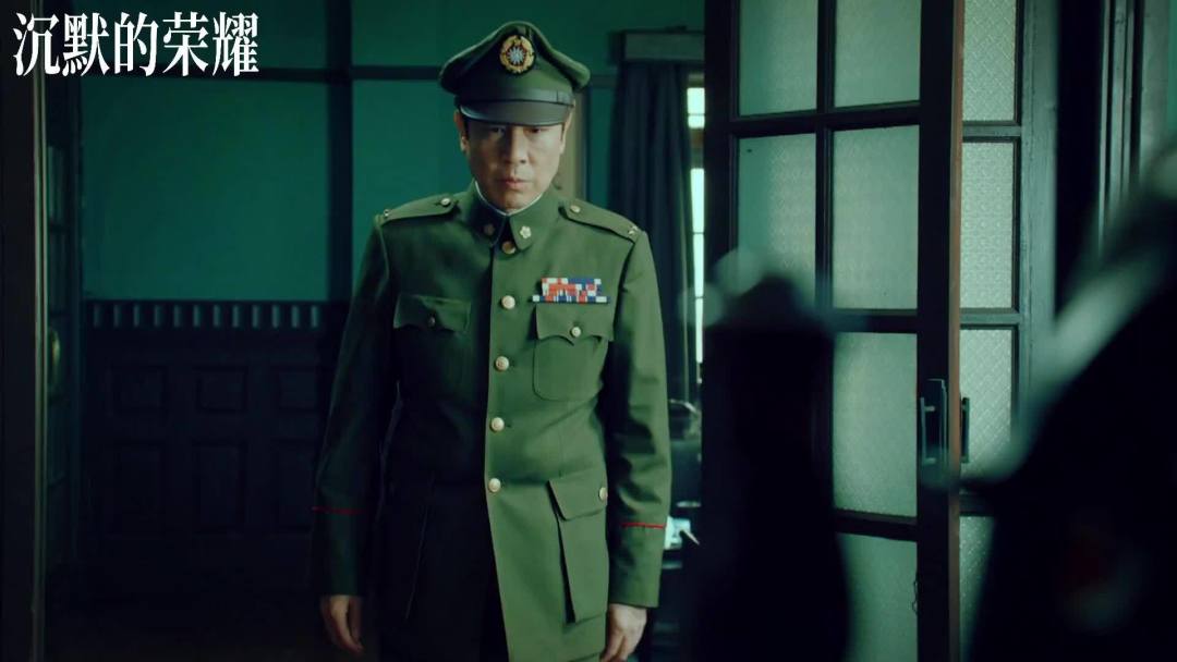 手握三座白玉兰,还差一只金鹰:于和伟的8月30日之战,到底在争什么