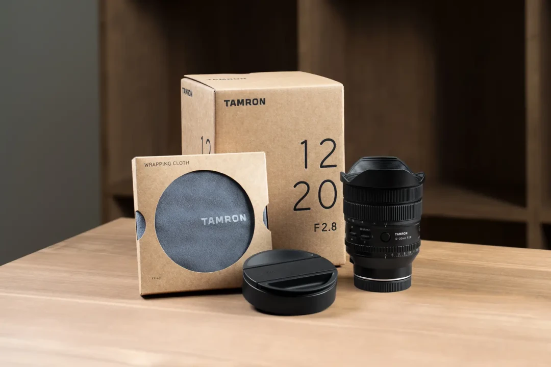 腾龙12-20mm F2.8卖12690元，和索尼16-35 GM II成交价贴脸：中心能打、边角有争议，Z口明天上市，3类人能冲3类人绕道