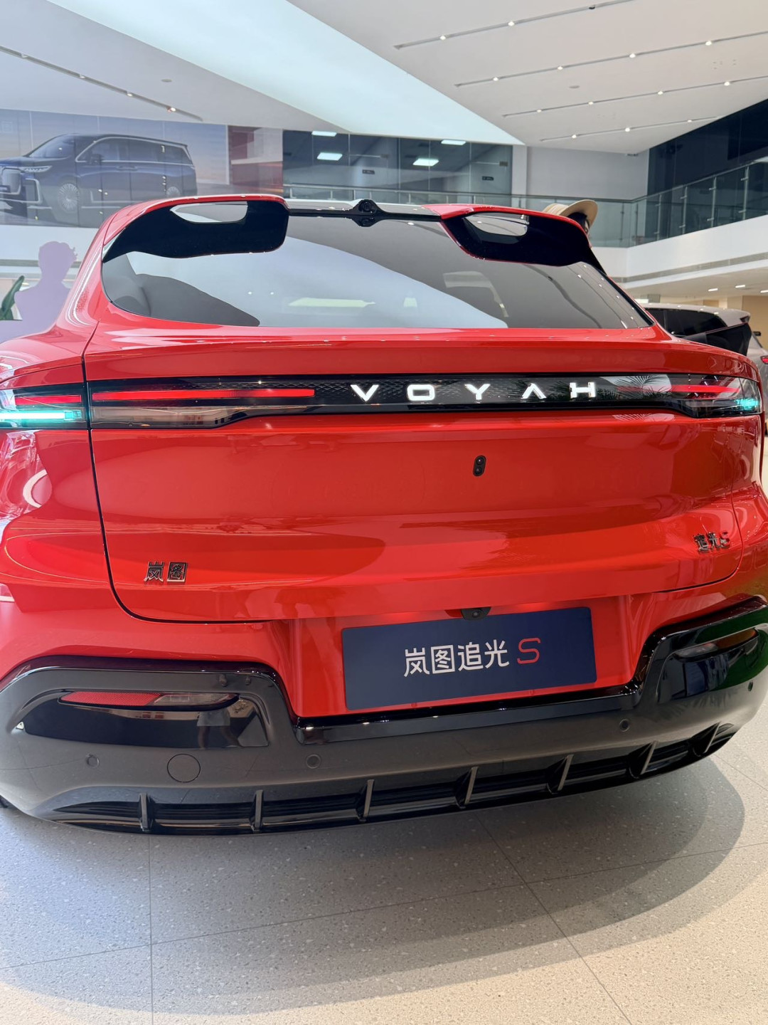 杨洋已提走001，追光S首批车主开始预约交付：现在下订，要等多久