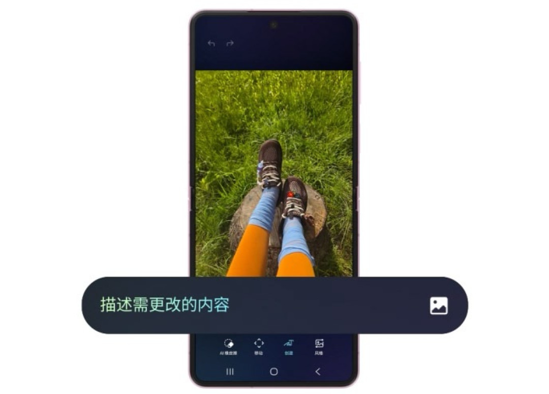 三星Z Flip8开卖半月：8999元的“美丽小废物”，七夕入手前先搞清3件事和1个传闻
