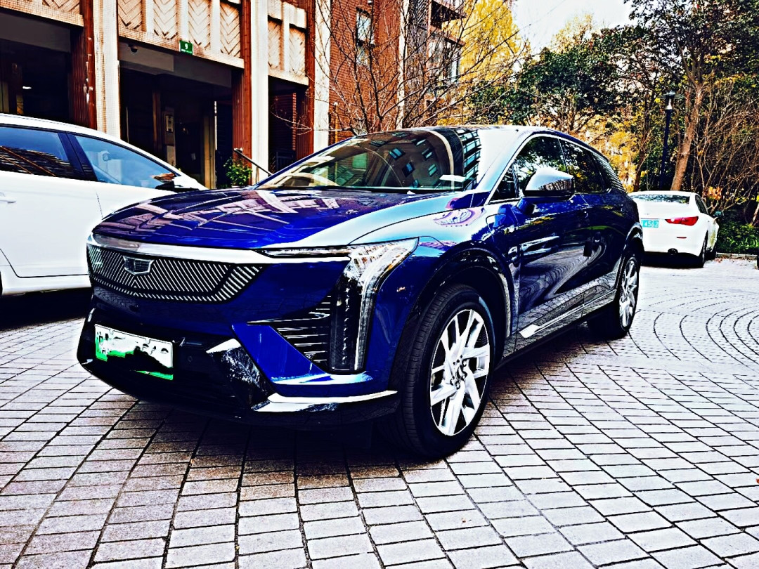 傲歌19.8万,凯威德上市3个月跌10万:凯迪拉克纯电三兄弟清仓,捡漏前先答四个问题