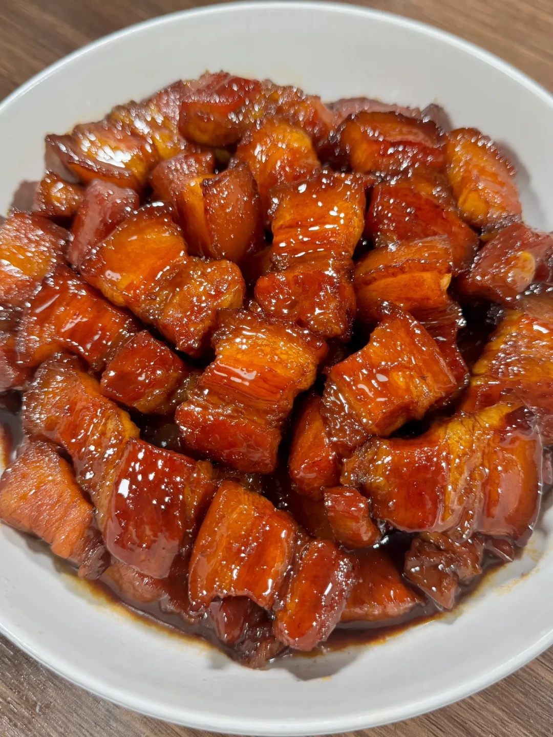 一桌「贴秋膘」的菜,能吃掉减脂人几天的缺口?先算账再动筷