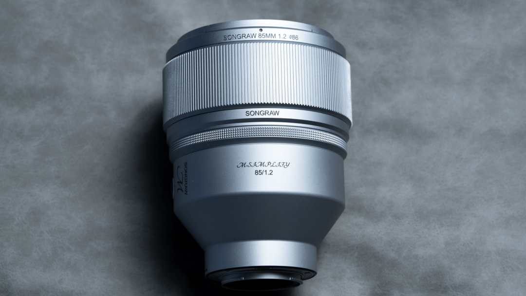 国产85mm F1.2卖3799元,上市满月口碑吵成两派:现在入手,还是等9月的适马?