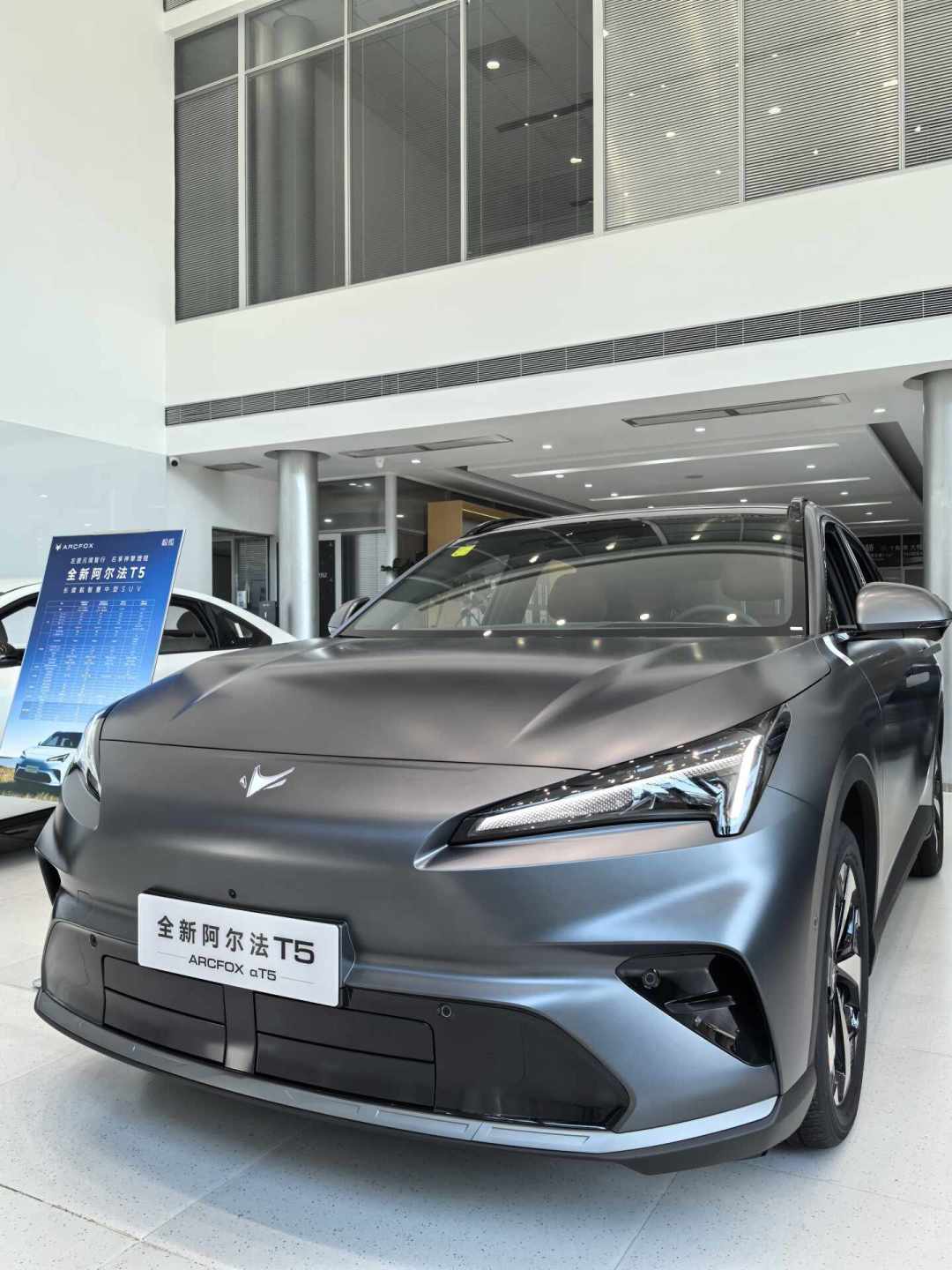 成都车展开幕倒计时:极狐2号馆6台车,谁该看哪台、现场下不下定,看完这篇再去