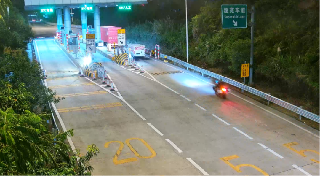 摩托车路权正在分化:东莞冲卡拘37人、湖南删掉禁摩条款,买车前先把这三笔账算清楚