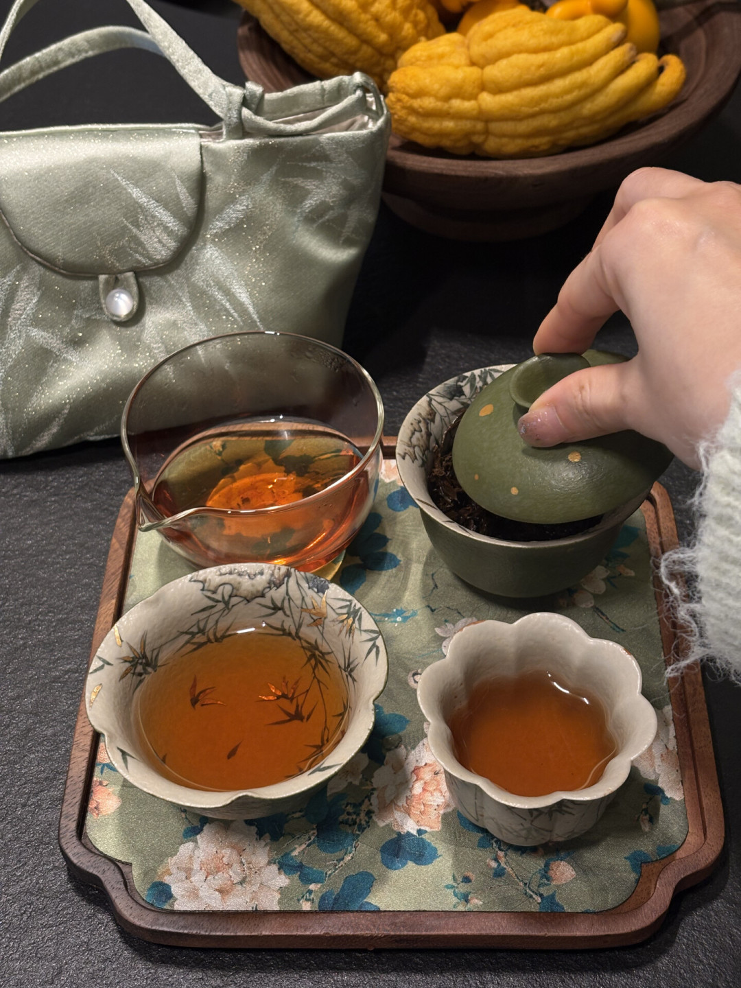 厚胎更防烫?对全网100多篇盖碗帖,结论正好相反:选器型5个公式、预算4个档、5条红线一次说清