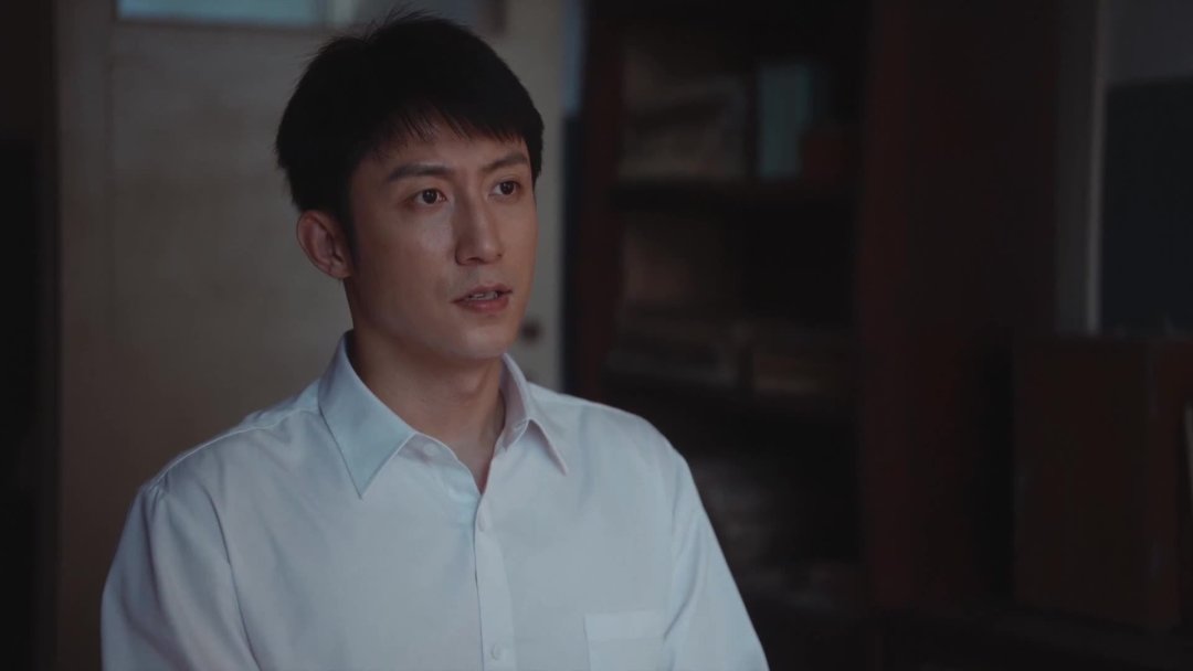 《重器》豆瓣开分8.7、收视第一,评论区却在刷“弃剧小作文”:追的人和弃的人,看的其实是两部剧
