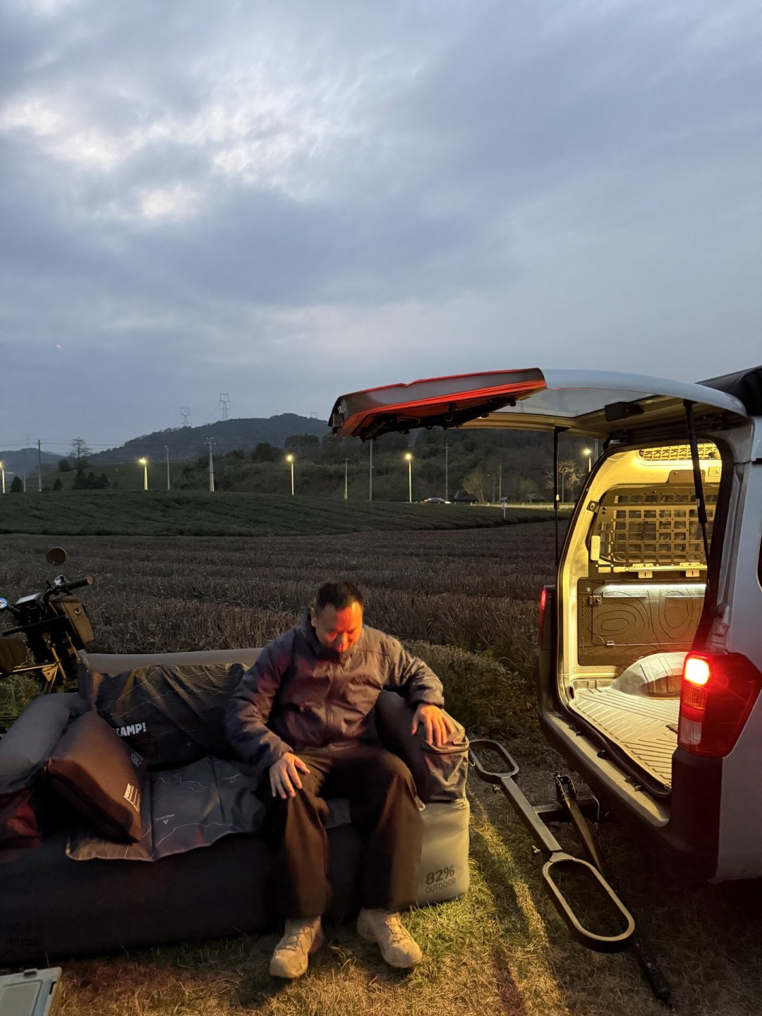面包车改床车，几度电才够用？算完这笔账就知道怎么配电了