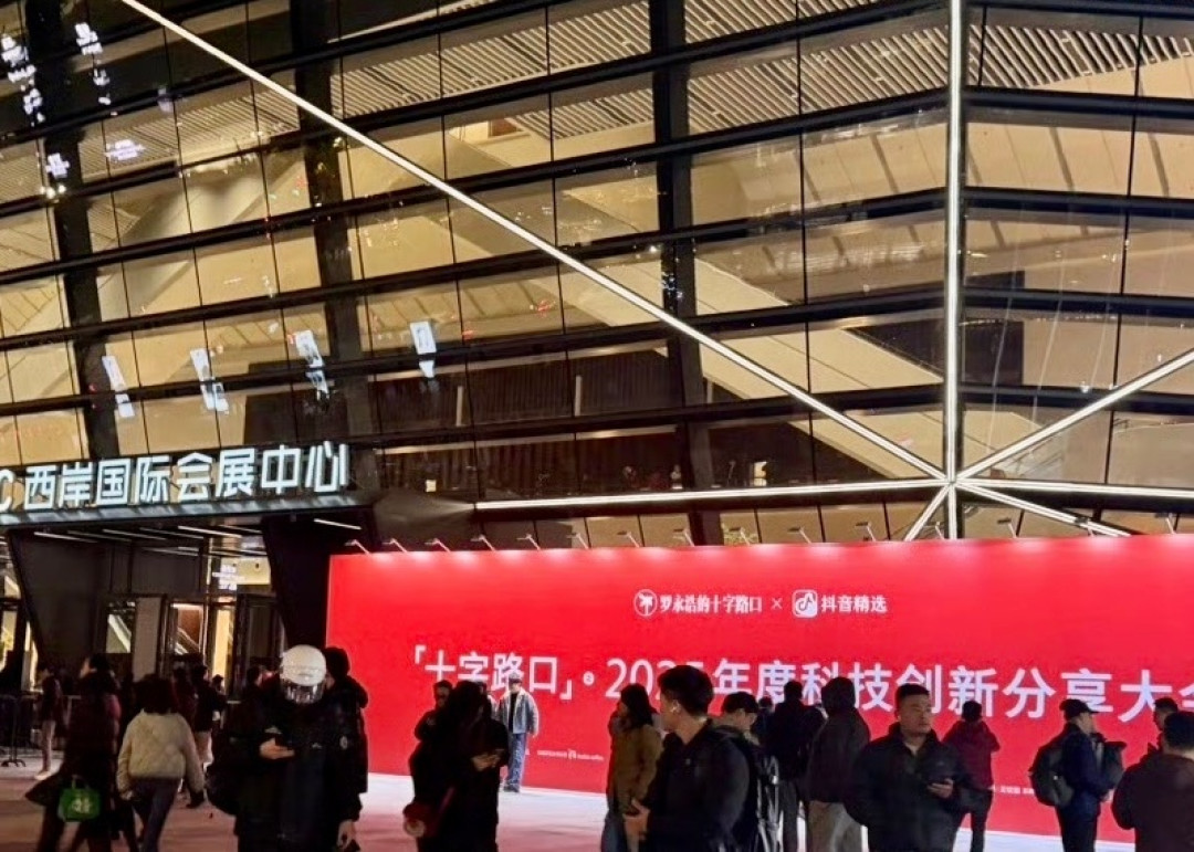 罗永浩的十字路口一周年体检：30期正片、4169万播放，哪几期值得你花3小时？