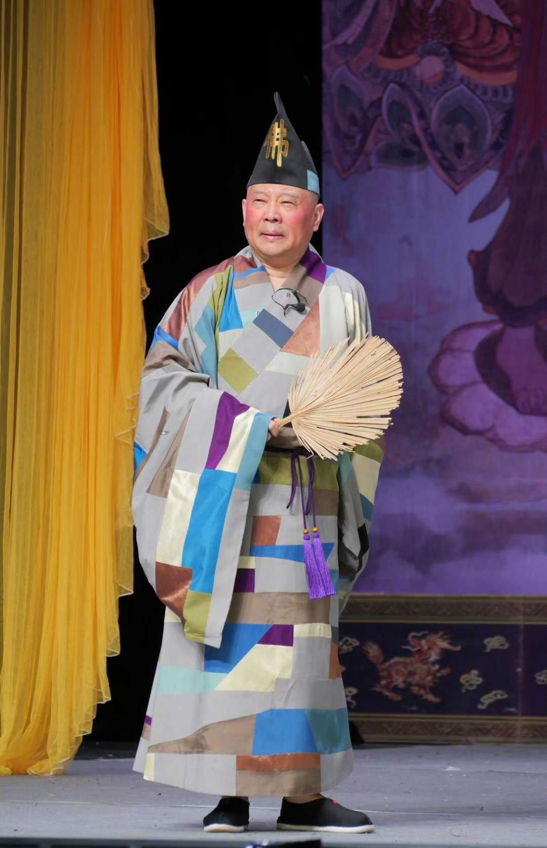 郭德纲这事吵了五天,越吵越歪:定了的、在争的和接下来要盯的,一次捋清楚
