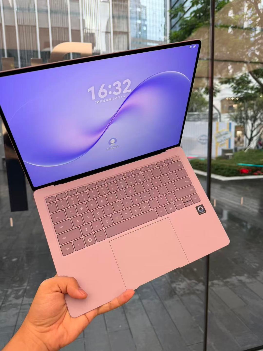 猪王喊遥遥领先，云飞答“手机芯片电脑”：极客湾观众追问MateBook Pro S，到底谁在理