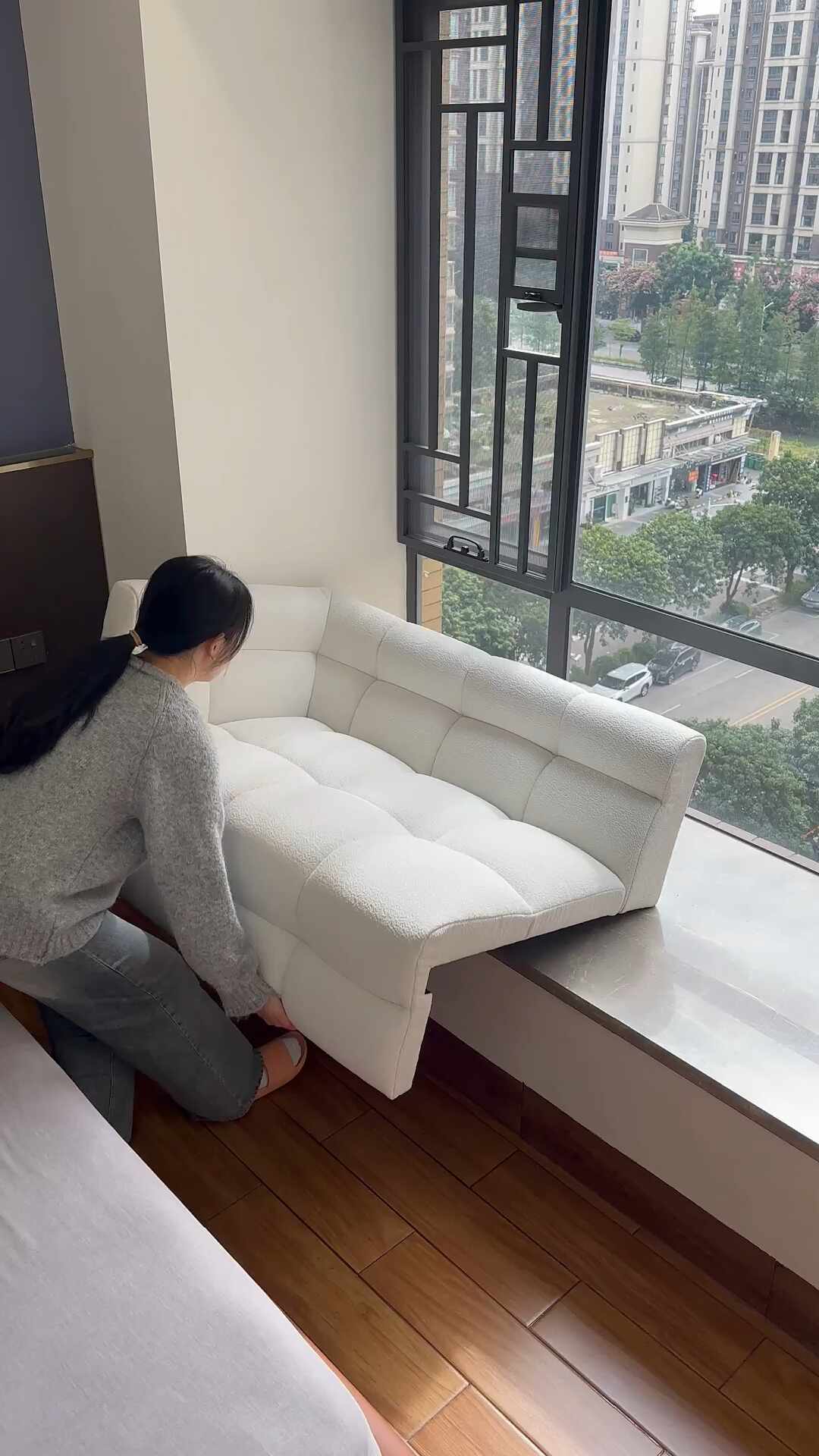 新规住宅的“得房率超100%”，一大半是飘窗撑起来的：看房前先算清这三笔账