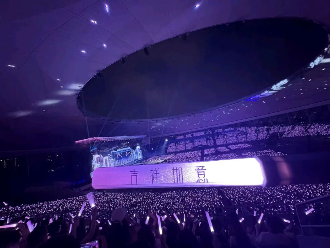 124万人想看、中秋档秒罄:凤凰传奇济南站二开改到8月20日中午,抢前先看懂这笔账