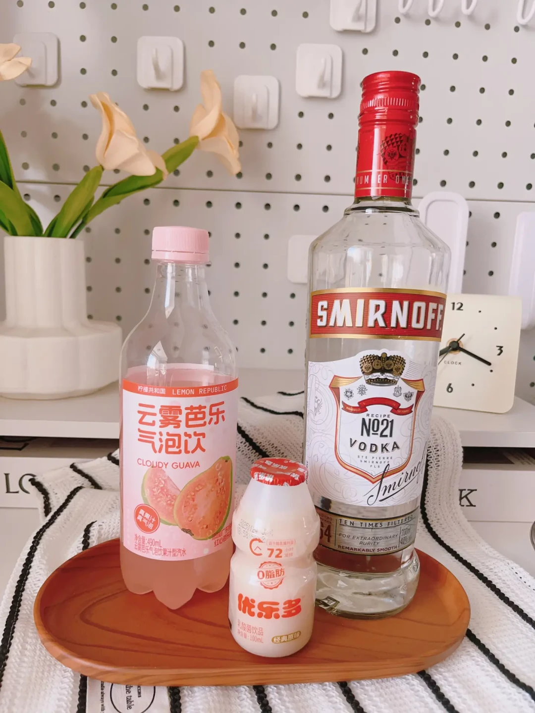 绝对伏特加，一半人说有怪味，一半人说一点不上头：翻完争议，整理出伏特加“下一瓶”怎么选