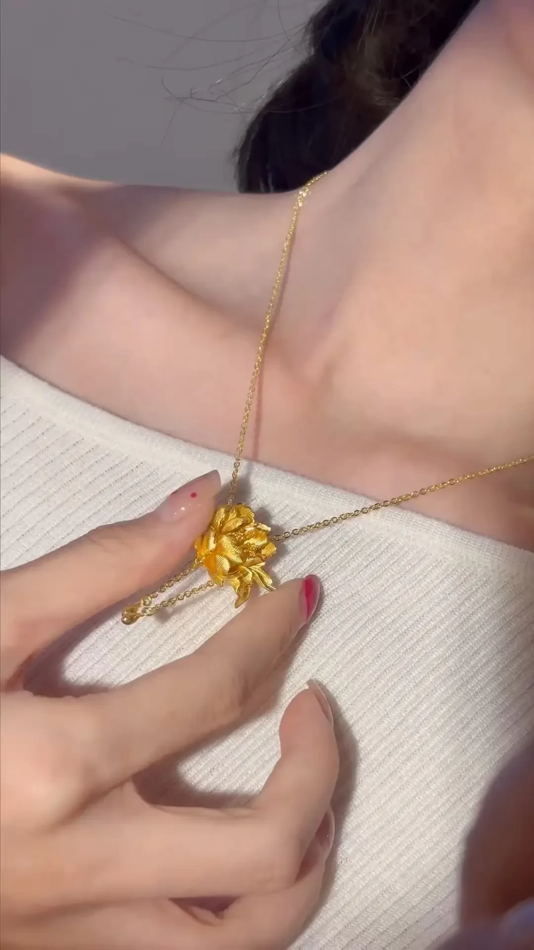 金饰涨到1339元/克,明天就是七夕:有人收到的金子涨了八成,有人被一只金龟背整破防