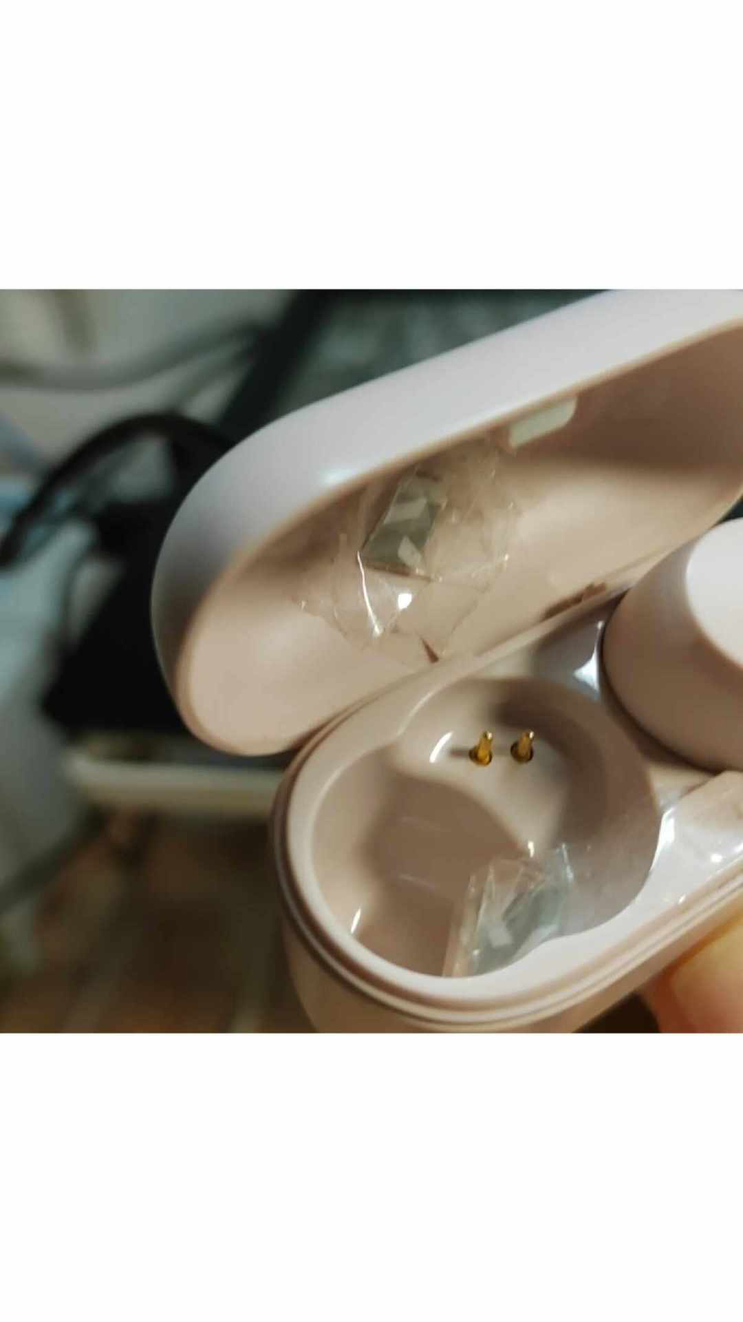 漫步者耳机用到第2年充不进电?翻了40多条投诉维修帖:4条出路一张成本表,最便宜0元