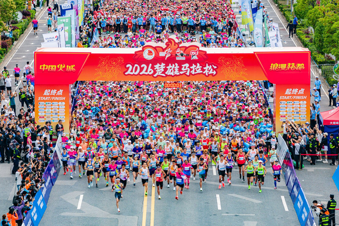 静息心率44、全马2小时55,他还是猝死了:手腕上的表能护住什么、护不住什么,秋赛季前说清楚