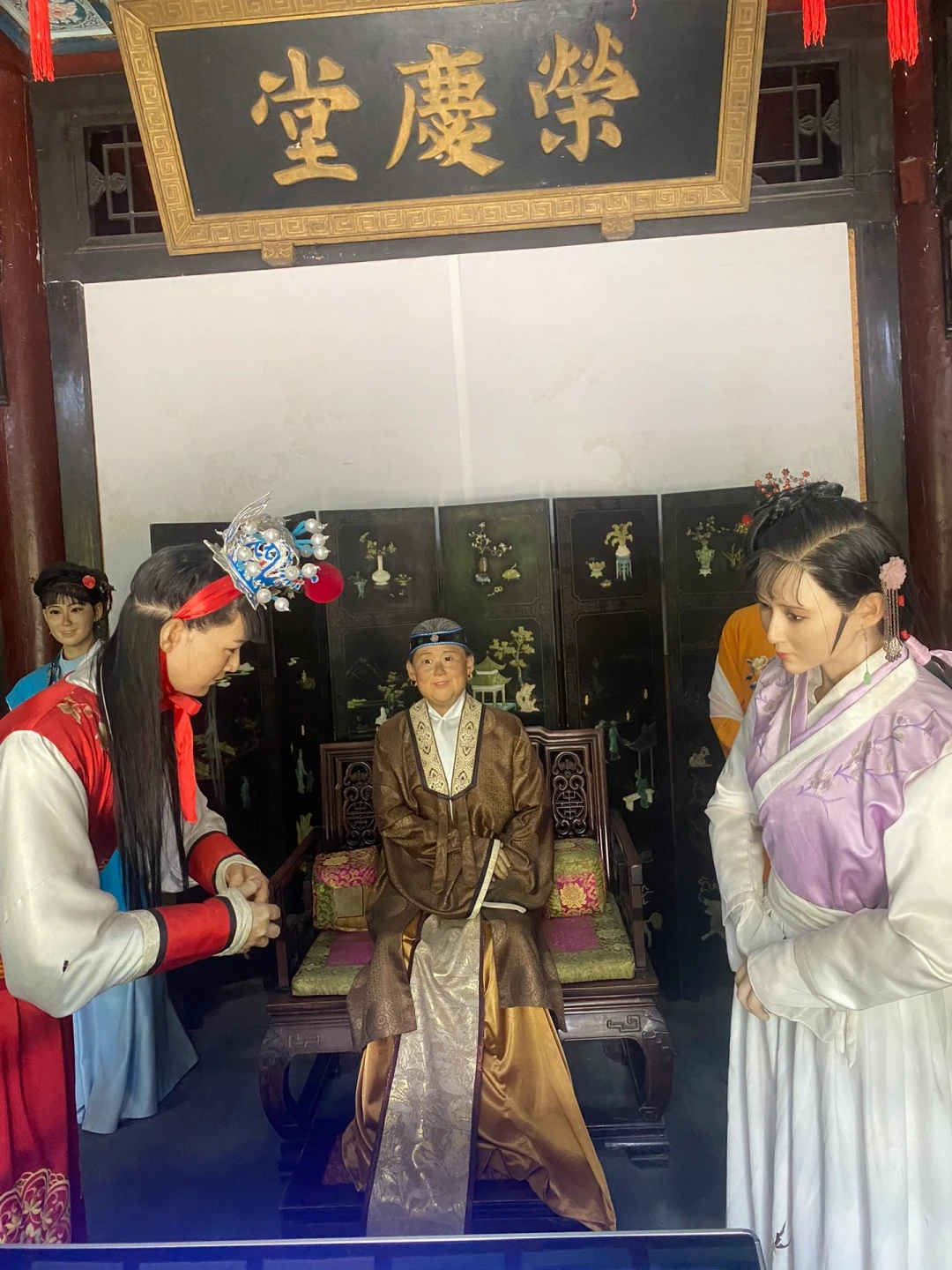 贾母260年前就看透了才子佳人小说:“掰谎记”三派之争,和一份今天还能用的清单