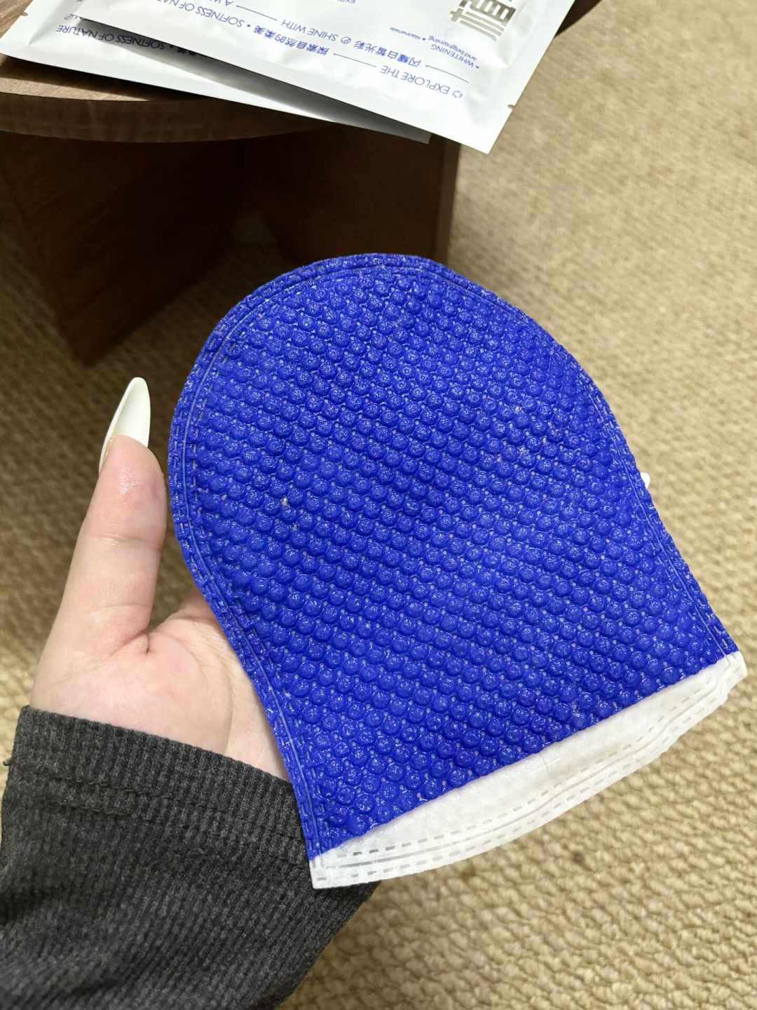 「一搓就白」?搓掉的多是角质不是灰:美白搓澡巾先对4项自测,再决定花几块还是几十块